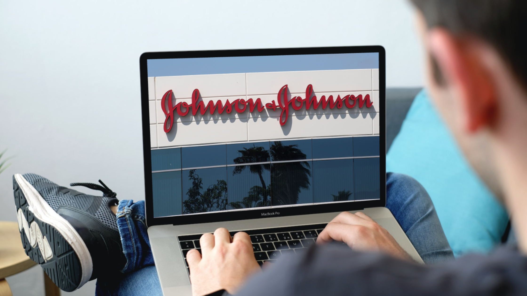 5 Reasons to Buy Johnson & Johnson Shares After Q4 FY2022 Earnings