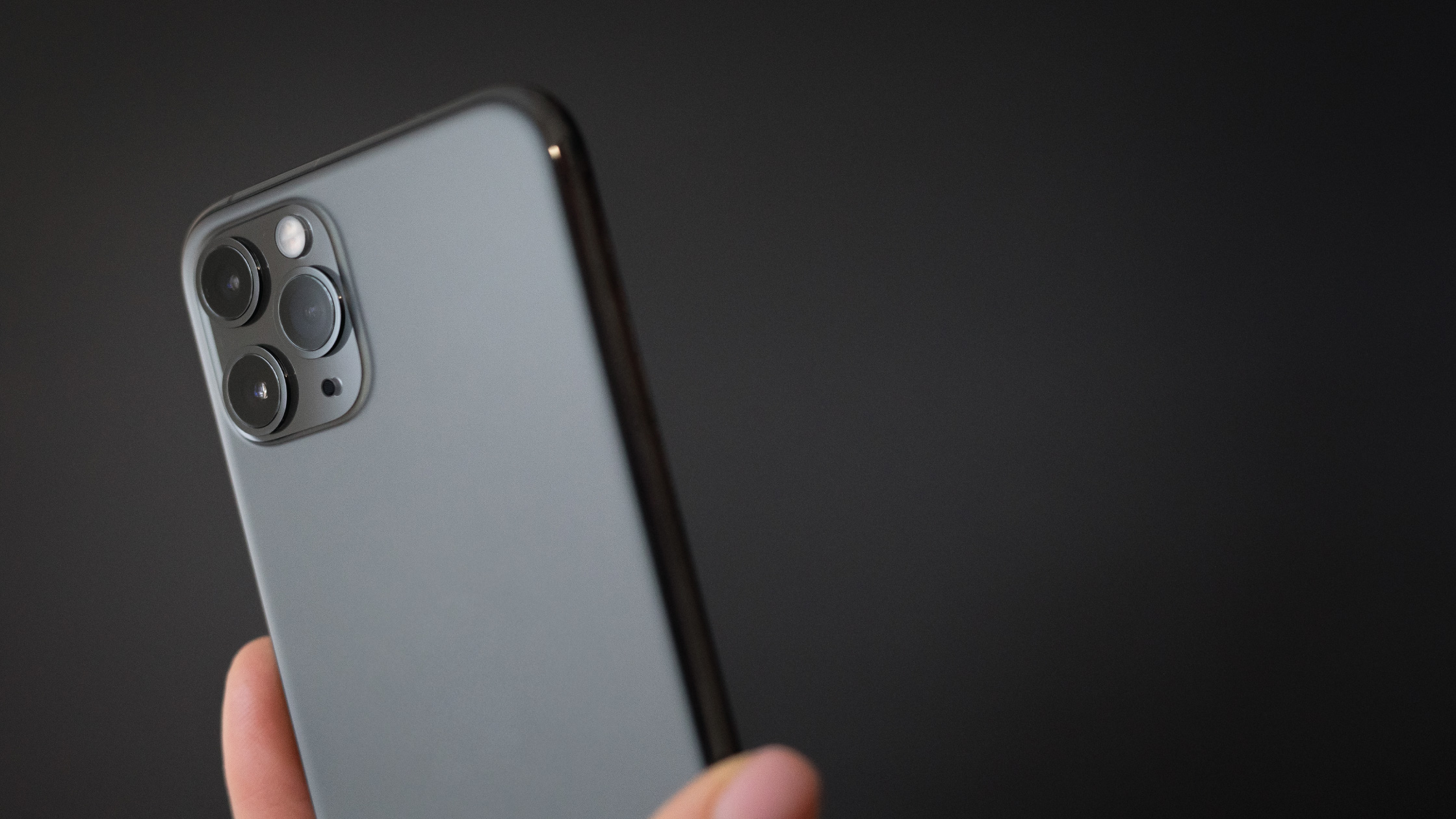Apple-iPhone-black