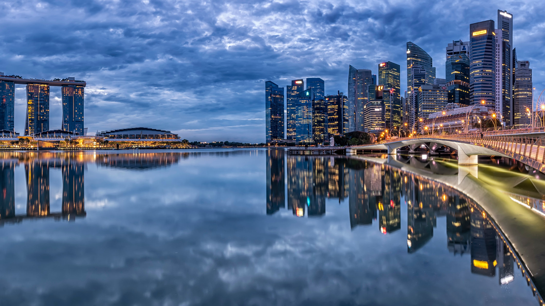 5 Hot Investment Themes in Singapore Amid Market Volatility